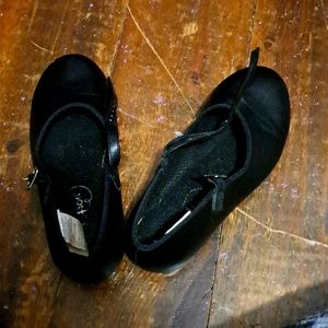 Tap shoes